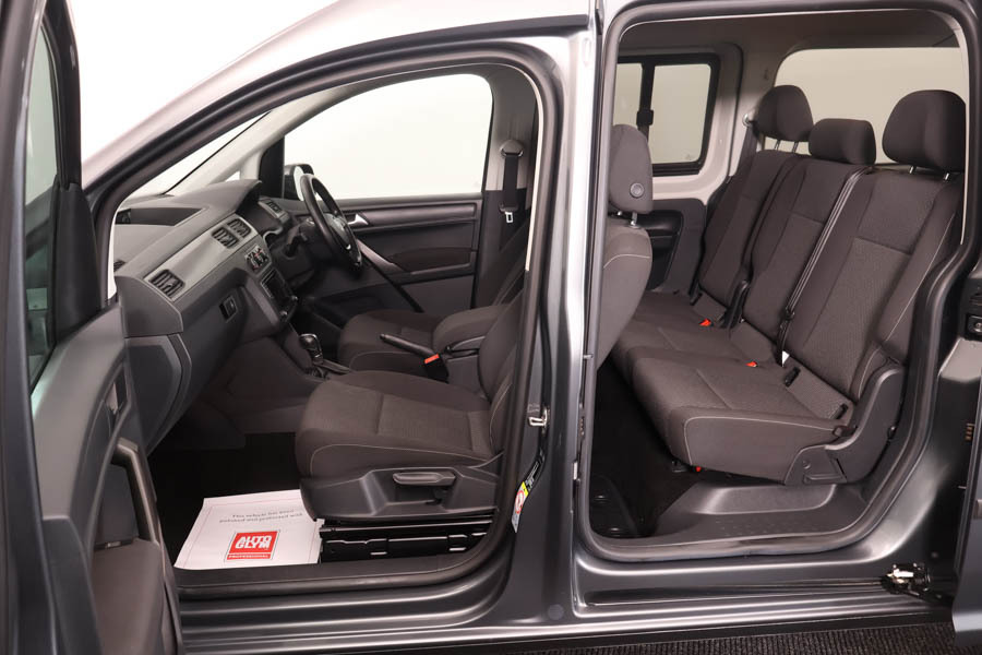 Volkswagen Caddy Maxi Life 2.0 Tdi Bluemotion Maxi Life Dsg Grey #4