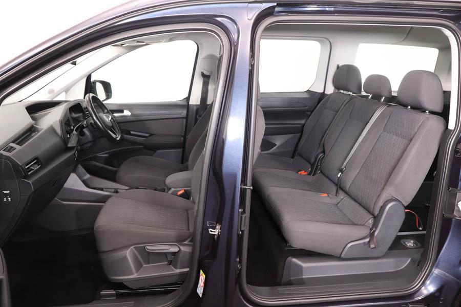 Volkswagen Caddy Maxi Life 1.5 Tsi T5 Maxi Life Liberty Combo Blue #6