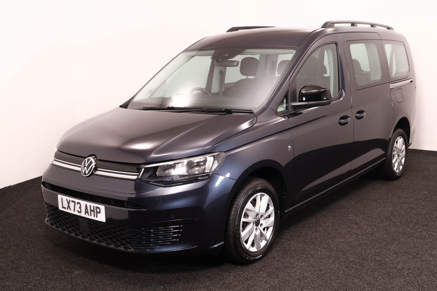 Volkswagen Caddy Maxi Life 1.5 Tsi T5 Maxi Life Liberty Combo Blue #2