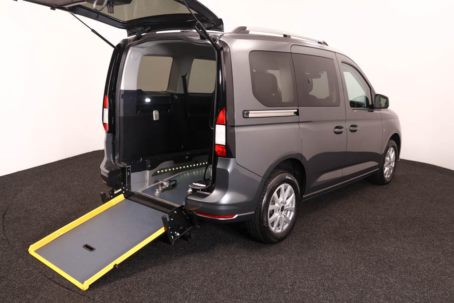 Ford Tourneo Connect 2.0 Tdci Titanium Grey #3