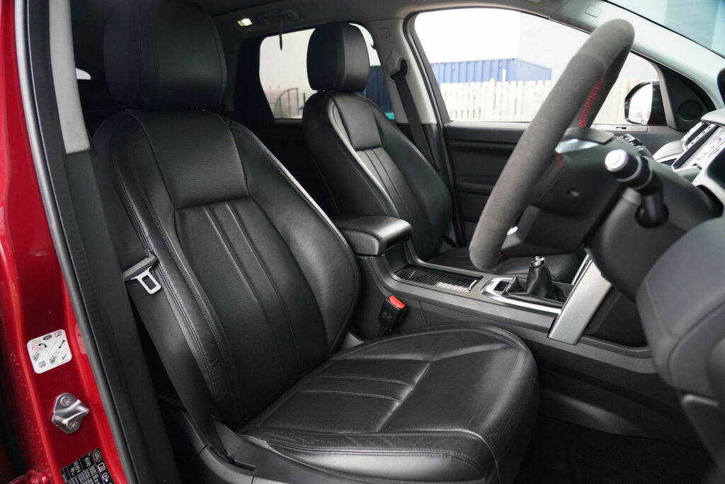Land Rover Discovery Sport 2.0 Td4 Hse 4Wd Euro 6 Ss HG66FTP Red #3