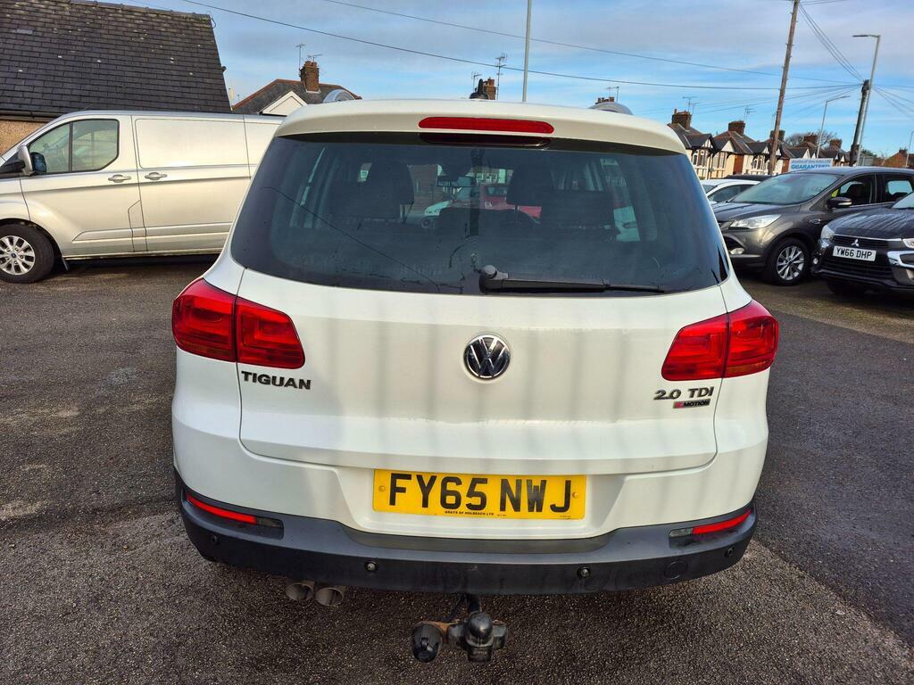 Volkswagen Tiguan 2.0 Tdi Bluemotion Tech Match 4Wd Euro 6 S S FY65NWJ White #4