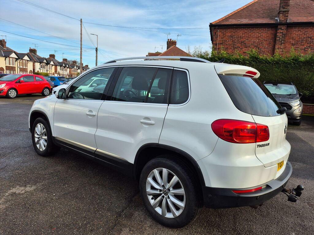 Volkswagen Tiguan 2.0 Tdi Bluemotion Tech Match 4Wd Euro 6 S S FY65NWJ White #3