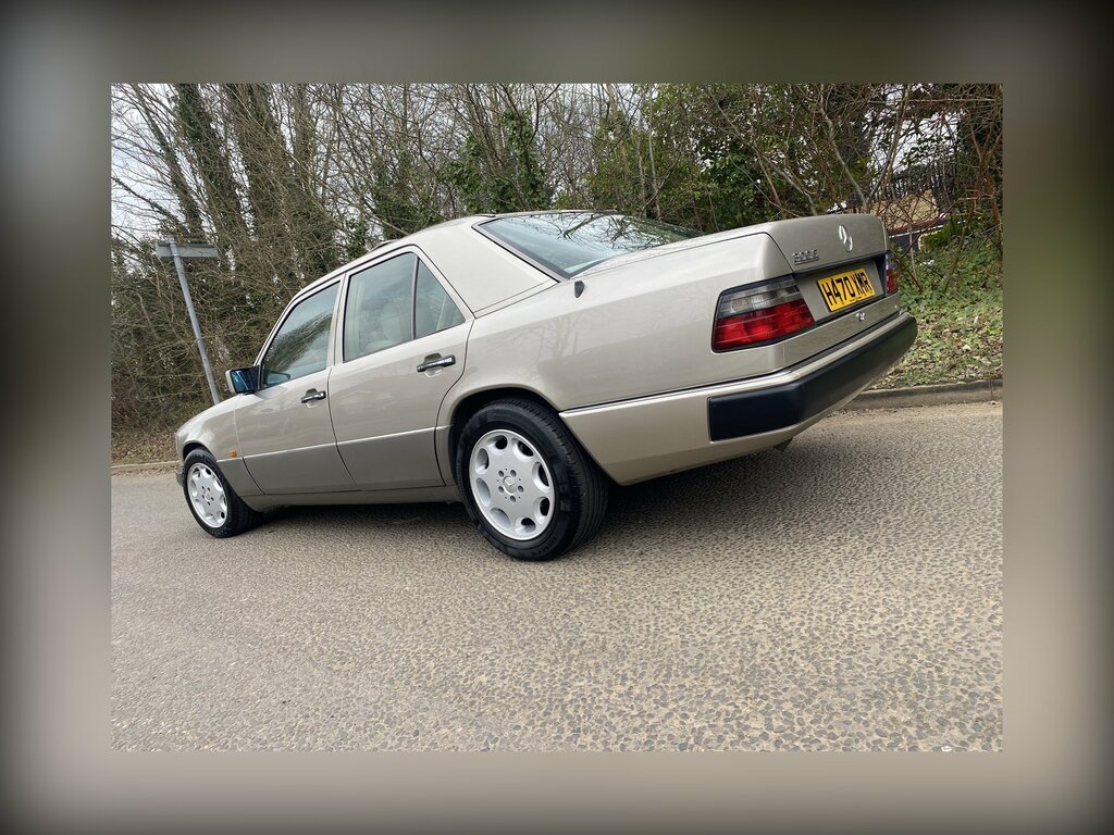 Mercedes-Benz E Class 300E Auto H470XMR Silver #6