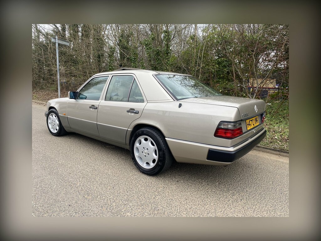 Mercedes-Benz E Class 300E Auto H470XMR Silver #4