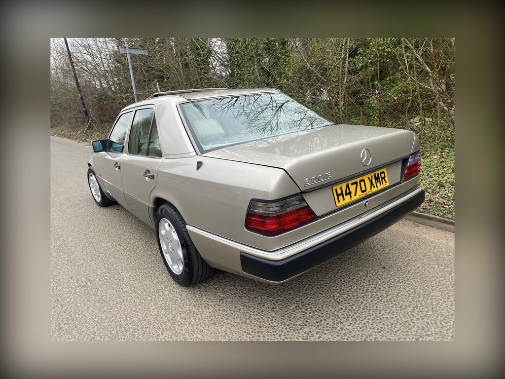 Mercedes-Benz E Class 300E Auto H470XMR Silver #5