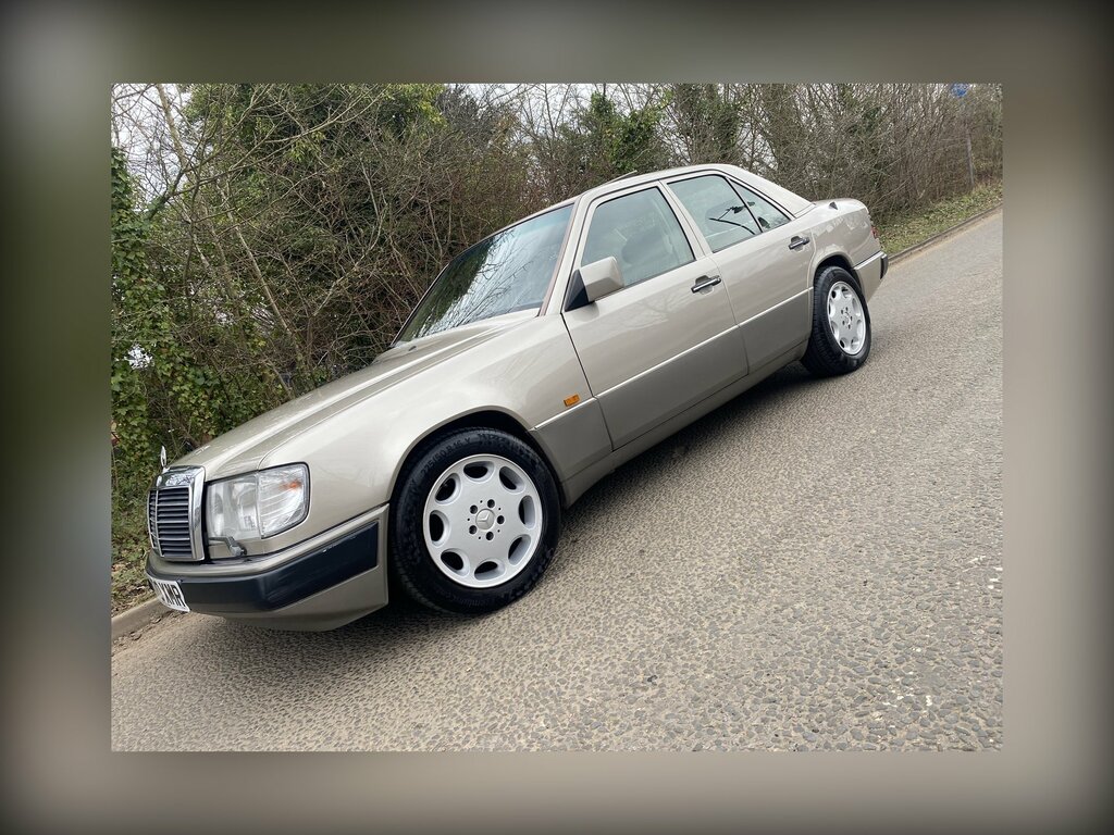 Mercedes-Benz E Class 300E Auto H470XMR Silver #3