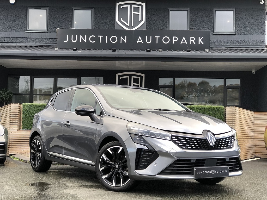 Renault Clio Tce Techno Grey