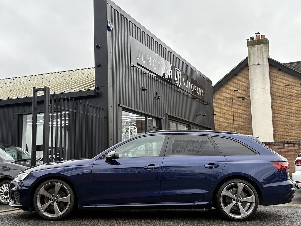 Audi A4 Avant Tdi Black Edition HJ69PFX Blue #4