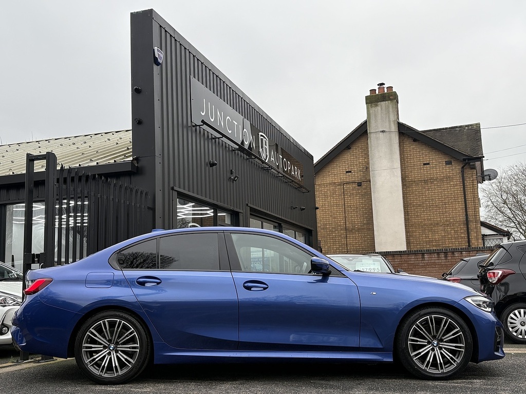 BMW 3 Series 320I M Sport YE71KUG Blue #5
