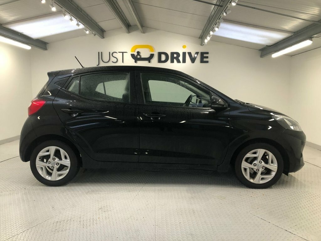 Hyundai I10 1L Se Connect CA21BBK Black #6