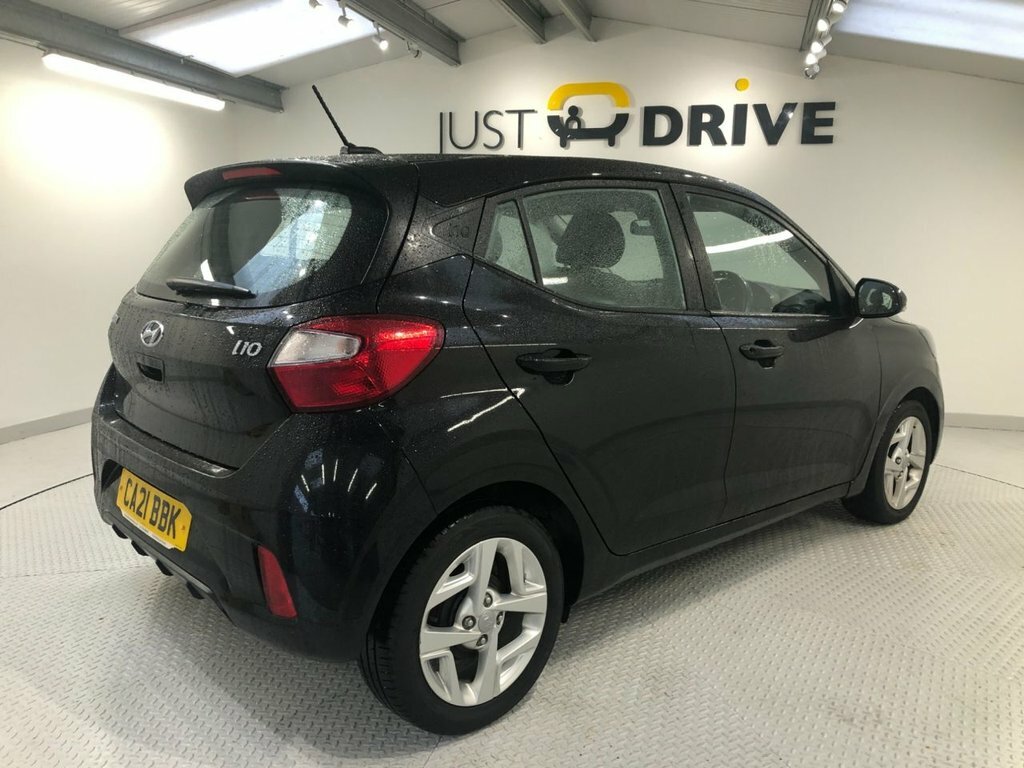 Hyundai I10 1L Se Connect CA21BBK Black #5
