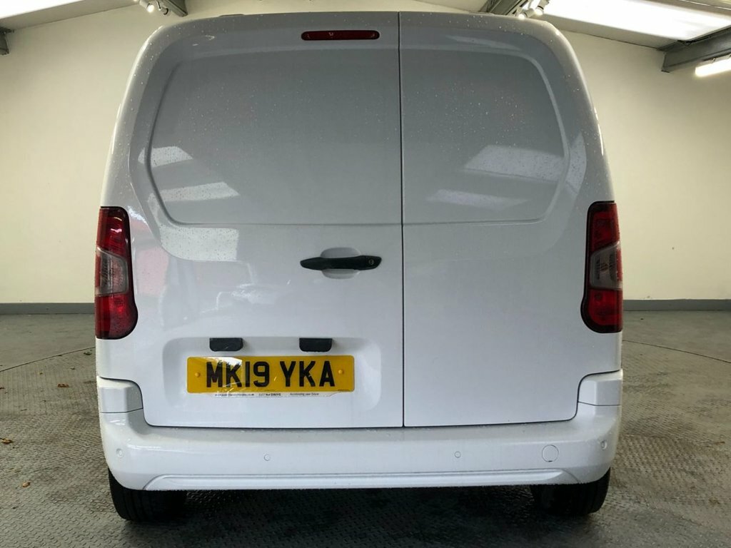 Peugeot Partner Mpv MK19YKA White #6