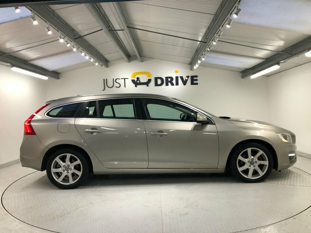 Volvo V60 2L Se Lux Gold #6