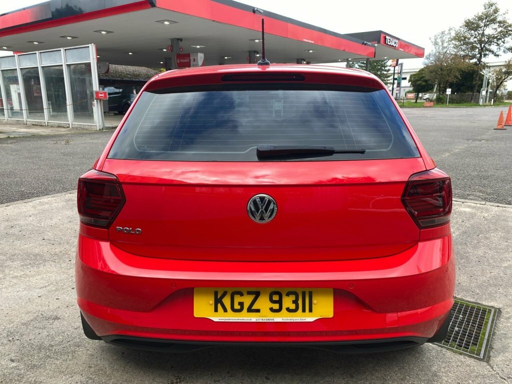 Volkswagen Polo 1L Sel KGZ9311 Red #4