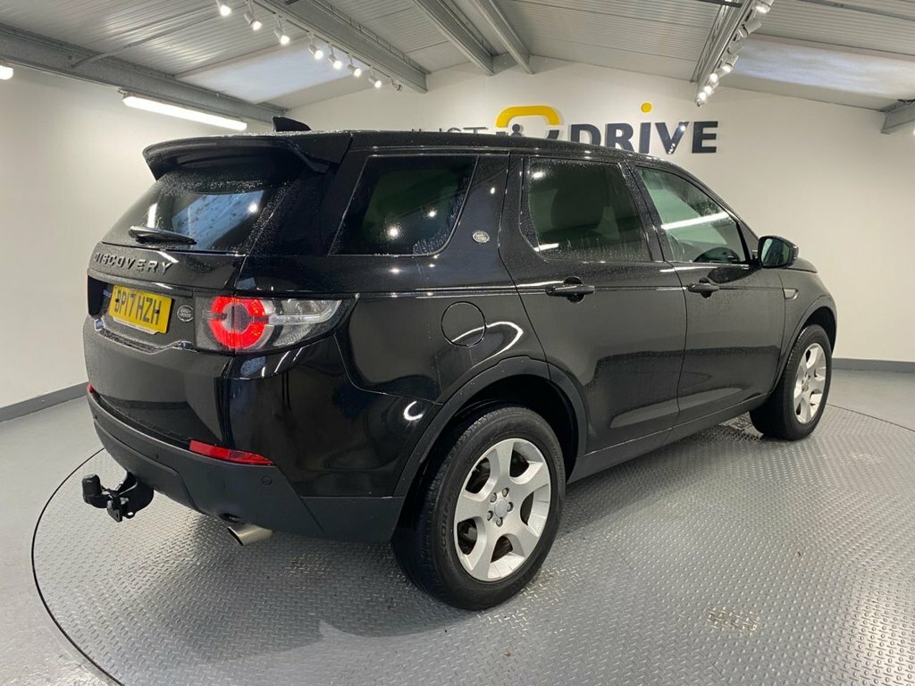 Land Rover Discovery Sport 2L Pure Edition BP17HZH Black #5
