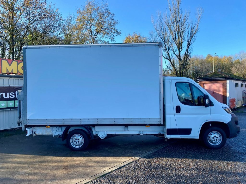Peugeot Boxer 2L Built For Business Plus FD19GZM White #2