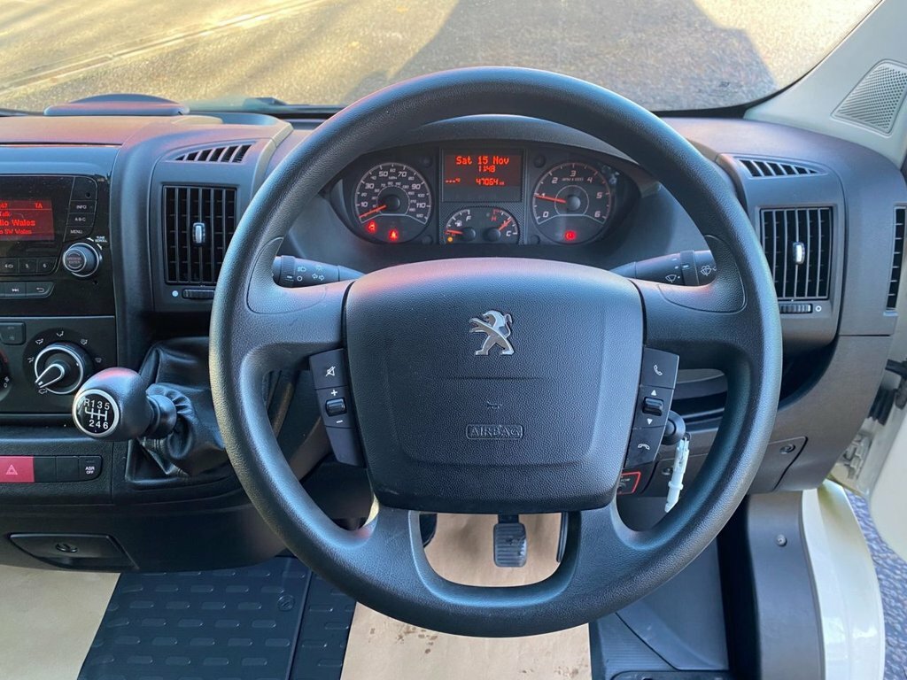 Peugeot Boxer 2L Built For Business Plus FD19GZM White #6