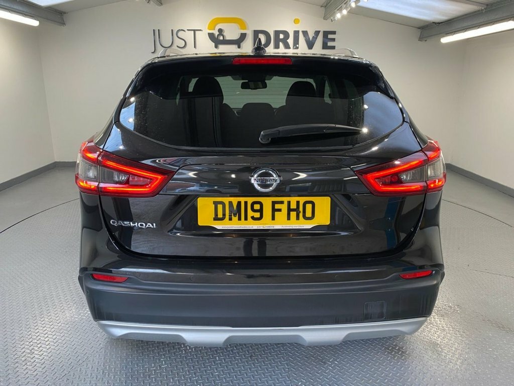 Nissan Qashqai 1.3L N-motion DM19FHO Black #4
