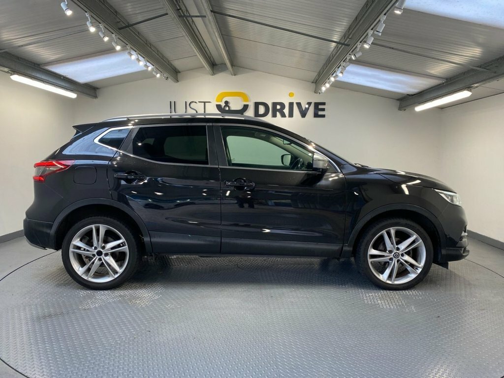 Nissan Qashqai 1.3L N-motion DM19FHO Black #6