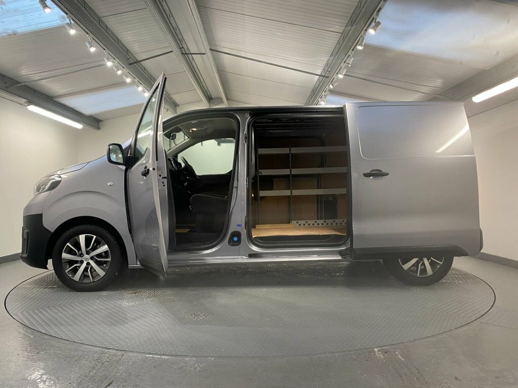 Toyota PROACE 1.5L Icon 6Dr WU73XUR Grey #4