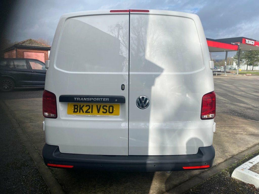 Volkswagen Transporter 2L Startline BK21VSO White #6