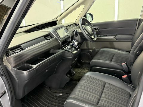 Honda Freed Hybrid Gb7 Silver #4