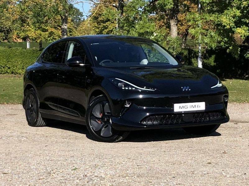 MG IM6 100Kwh Long Range - Black