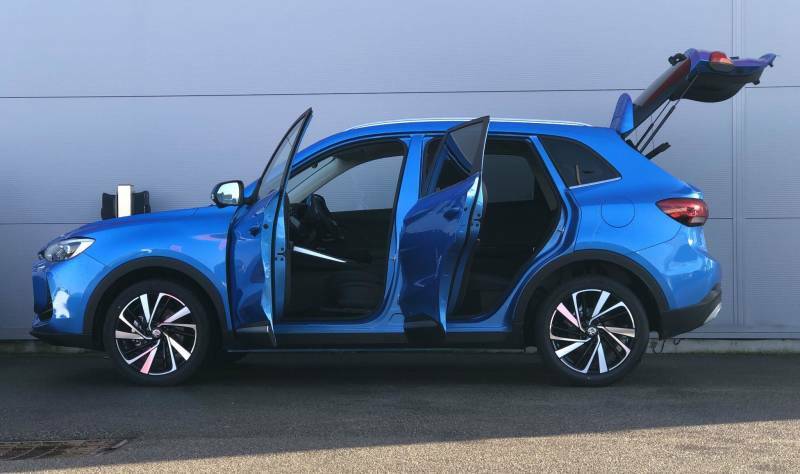 MG ZS 1.5 Hybrid Trophy Suv Hybrid Euro Blue #6