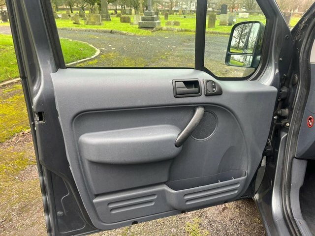 Ford Tourneo Connect Mpv Red #10