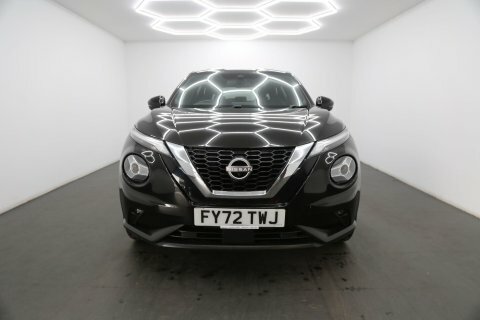 Nissan Juke 1.0 Dig-t Tekna FY72TWJ Black #2