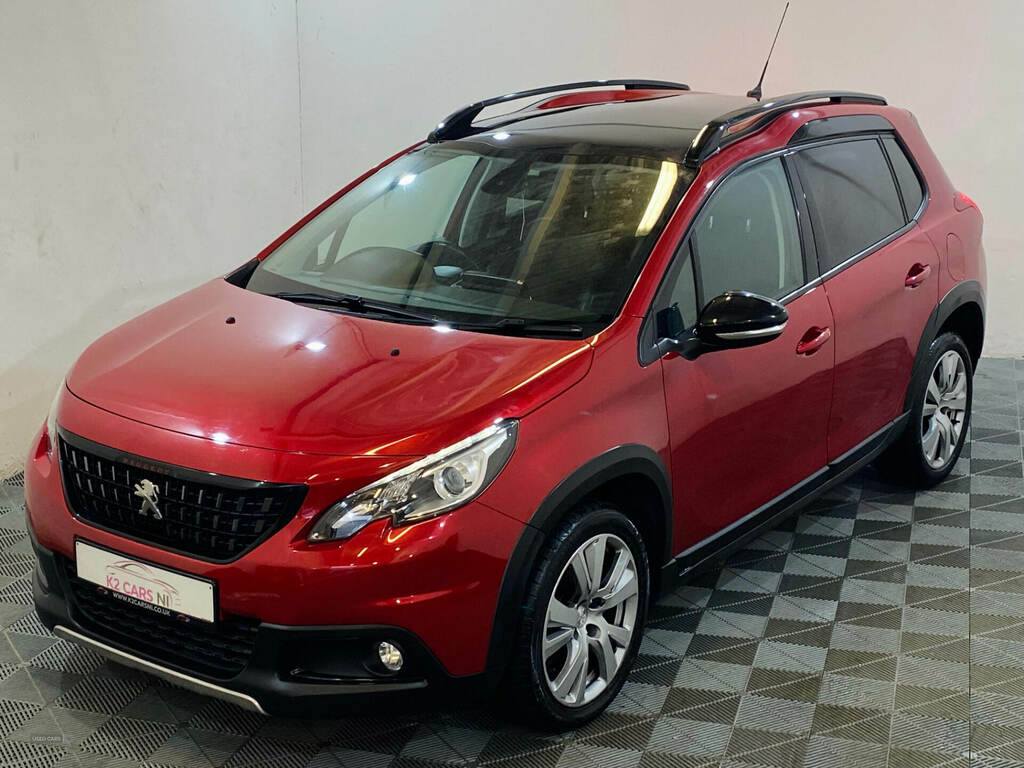 Peugeot 2008 1.6 Bluehdi 100 Gt Line NX18LBO Red #2