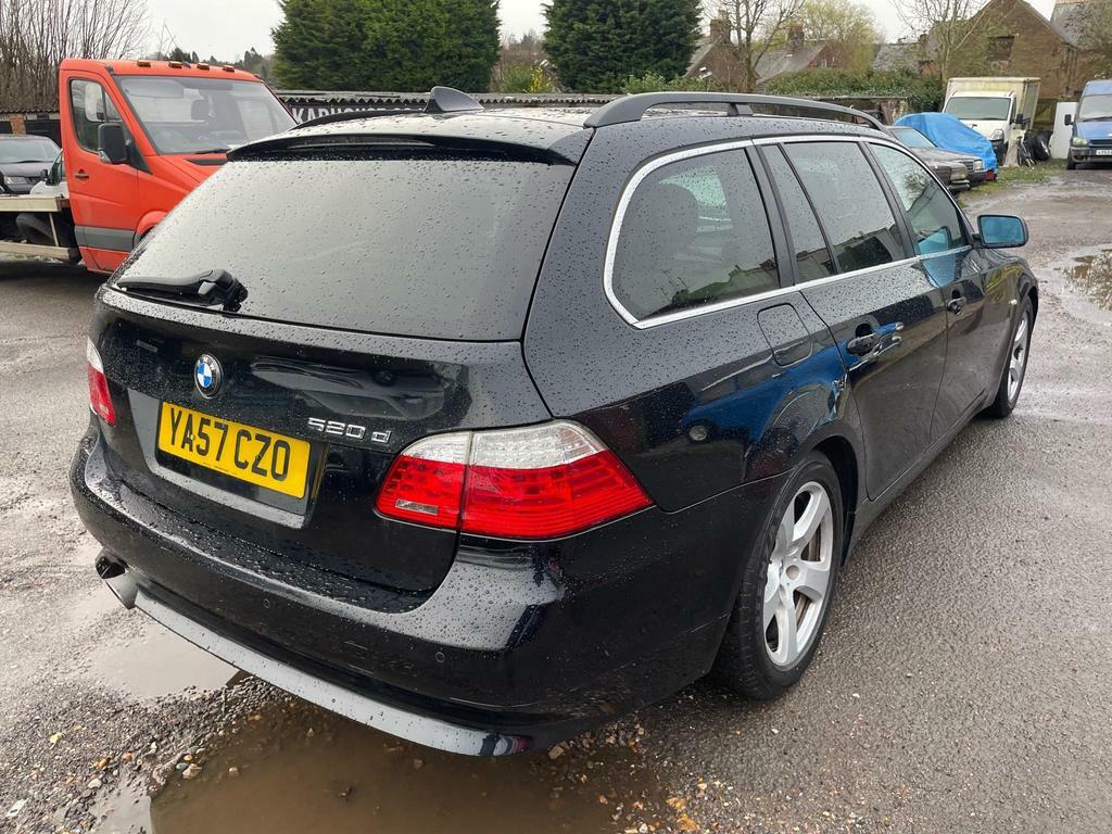 BMW 5 Series 2.0 520D Se Touring Euro 4 YA57CZO Black #6
