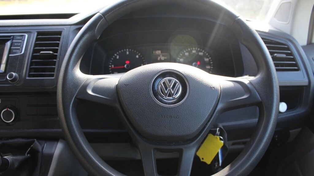 Volkswagen Transporter -- BX65GZD #4