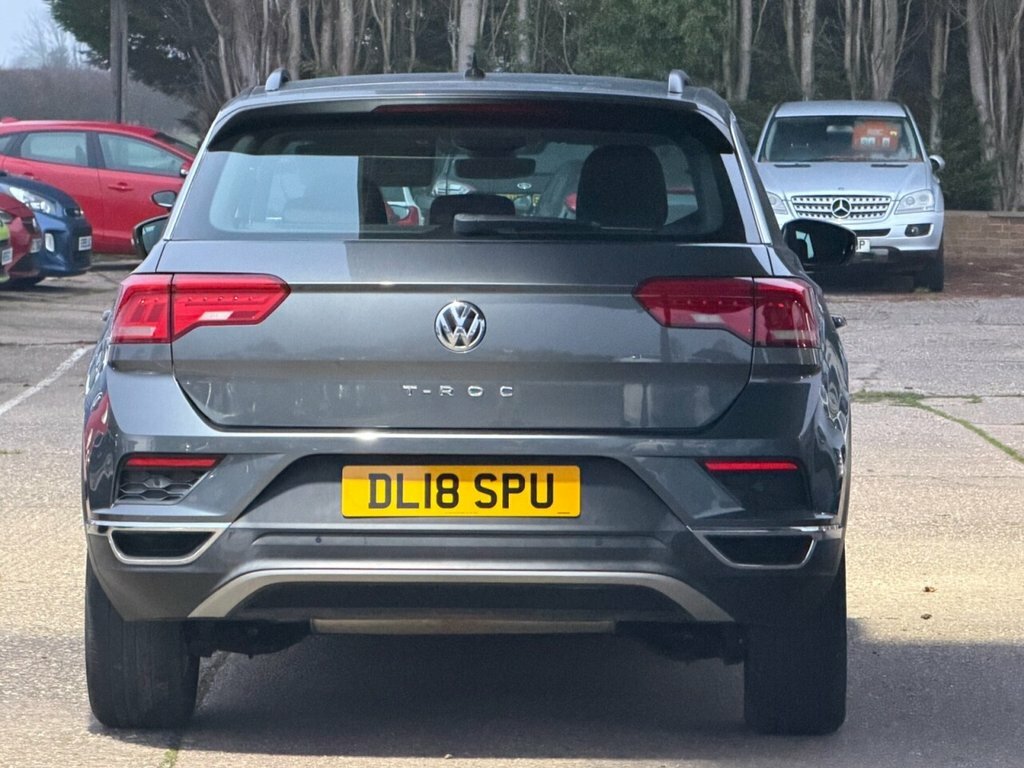 Volkswagen T-Roc 1L Se DL18SPU Grey #5