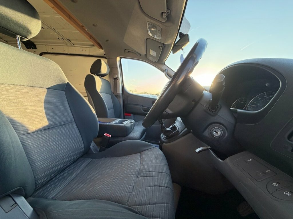 Hyundai iLoad Crdi Se White #9