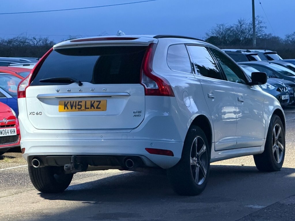 Volvo XC60 2L R-design Nav KV15LKZ White #6