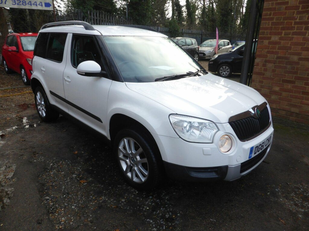 Skoda Yeti 1.2 Tsi Elegance Euro 5 White #2