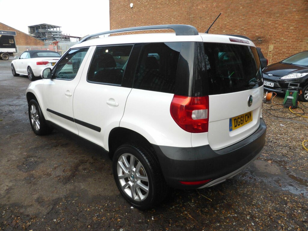 Skoda Yeti 1.2 Tsi Elegance Euro 5 White #6