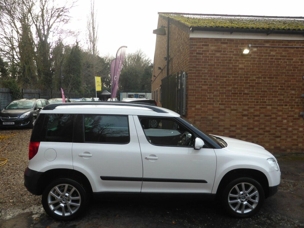 Skoda Yeti 1.2 Tsi Elegance Euro 5 White #3