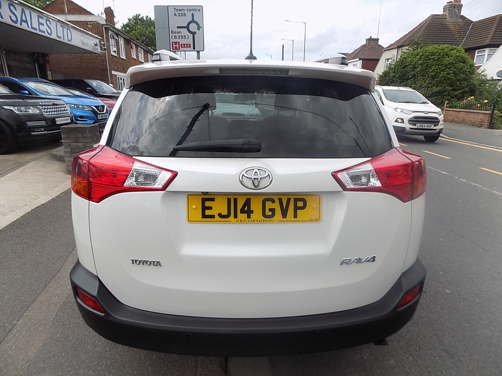 Toyota Rav 4 D-4d Invincible White #4