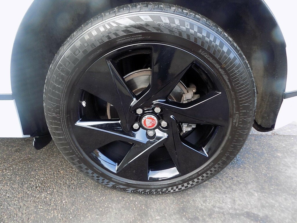 Jaguar I-Pace Se White #5