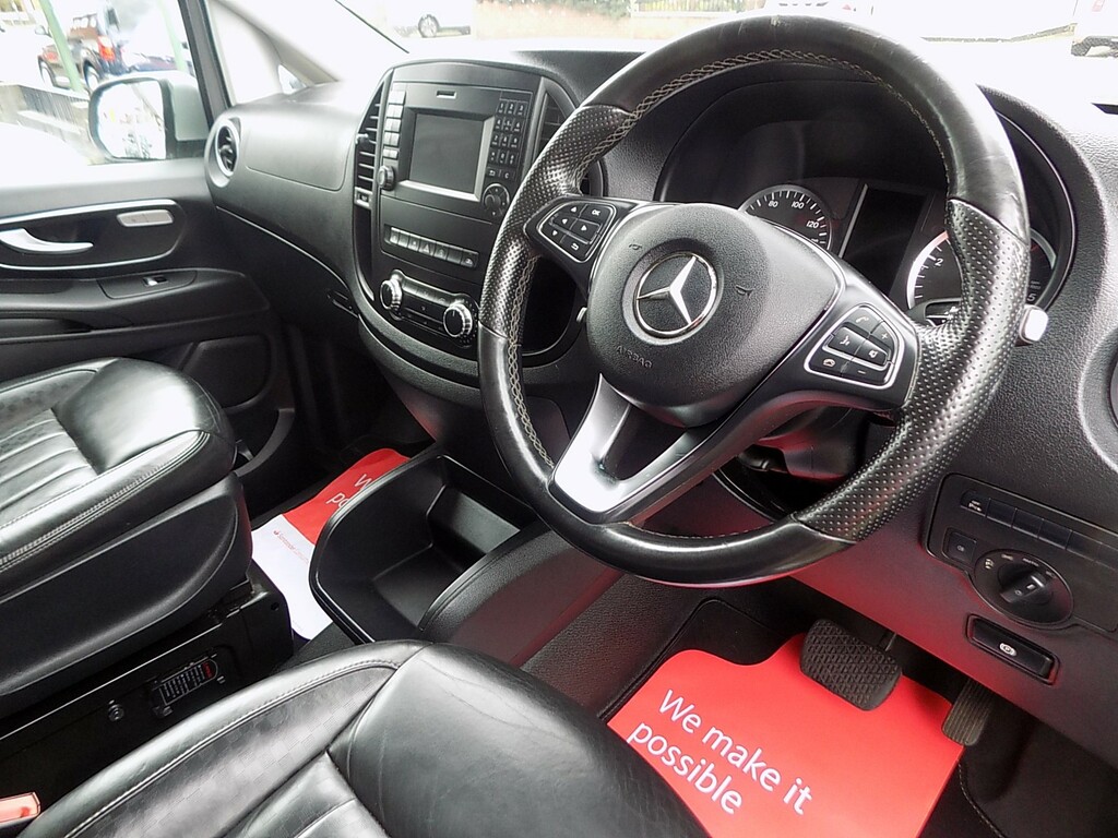 Mercedes-Benz Vito 119 Bluetec Sport #2
