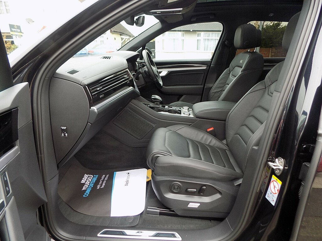 Volkswagen Touareg V6 Black Edition Tsi MD21EXK Black #6