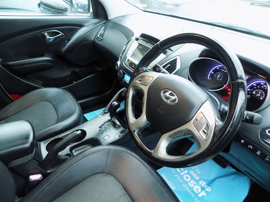 Hyundai Ix35 Crdi Premium White #2