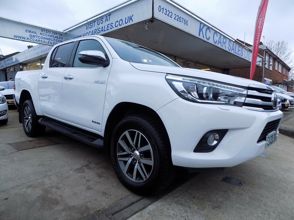 Toyota HILUX Invincible 4Wd D-4d Dcb White #5