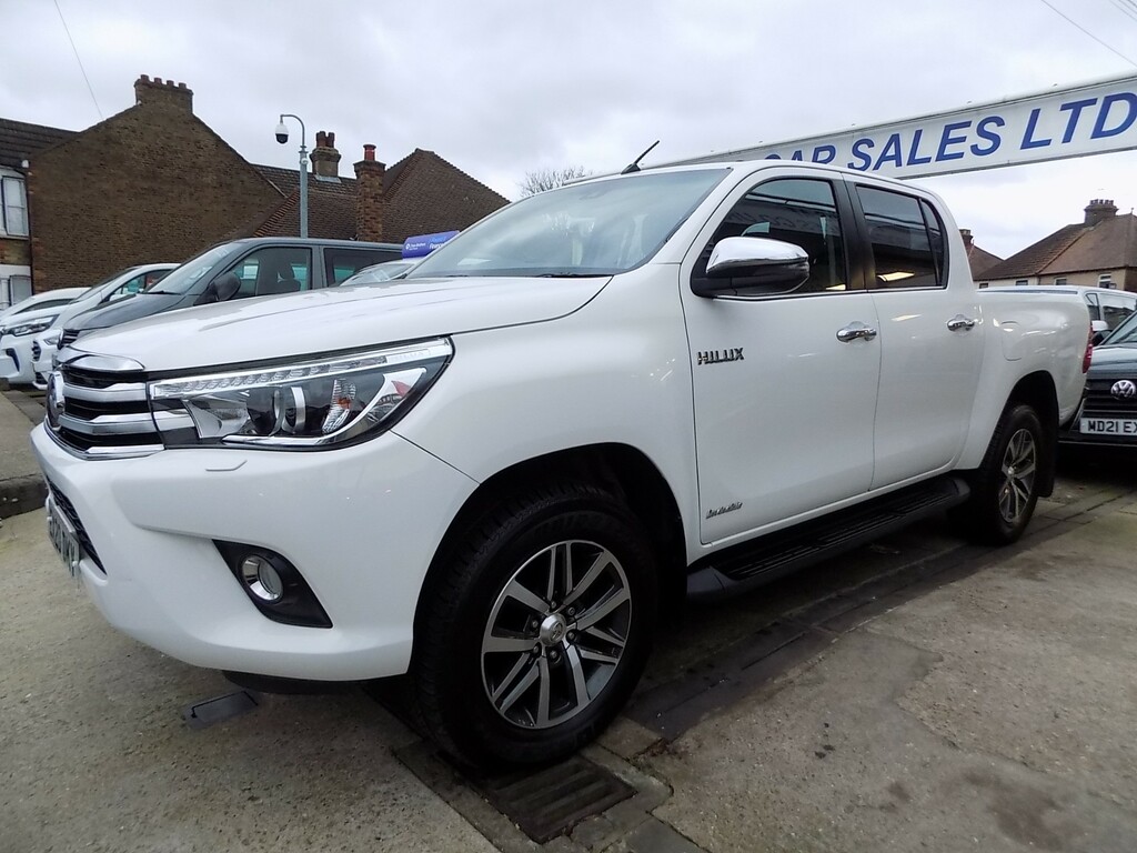 Toyota HILUX Invincible 4Wd D-4d Dcb White