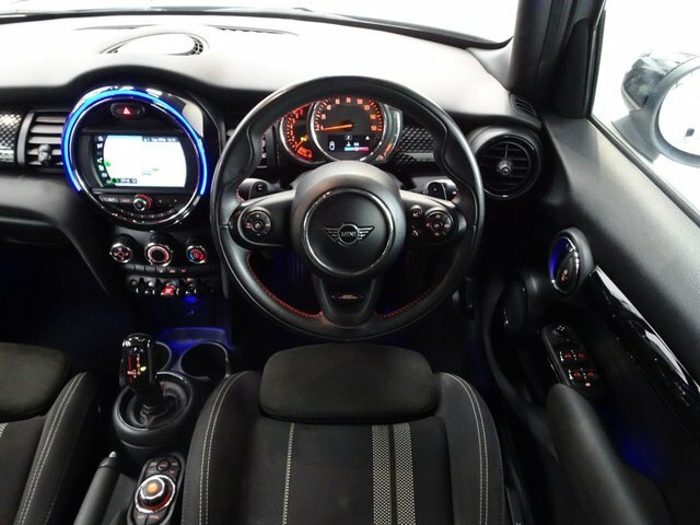 Mini Hatch 2.0 Cooper S Sport Hatchback Steptronic YG69EKK Silver #6