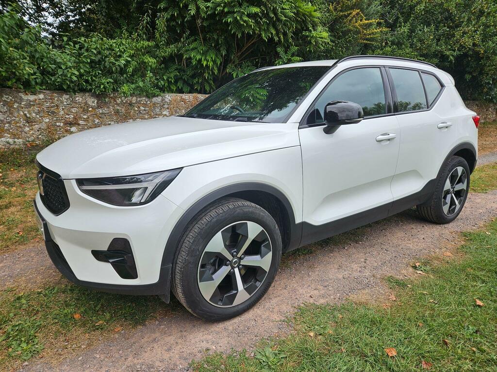 Volvo XC40 2.0 B3 Mhev Plus Dct Euro 6 Ss CJ24FTE White #4