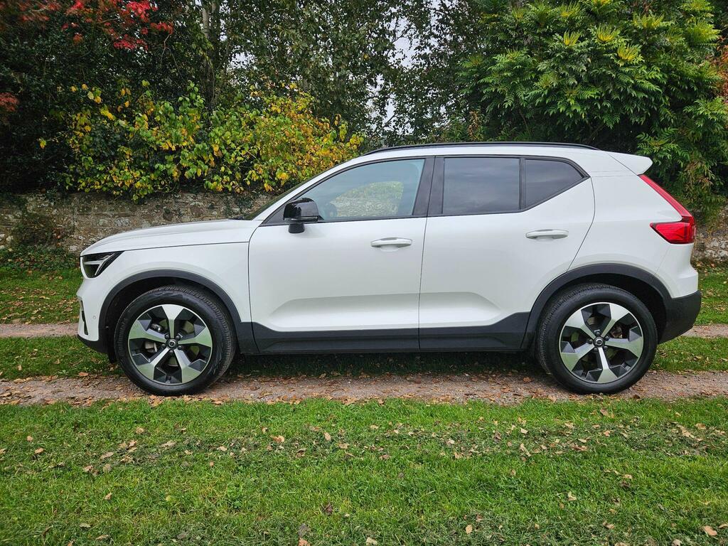 Volvo XC40 2.0 B4 Mhev Ultimate Dct Euro 6 Ss CF22SBX White #4